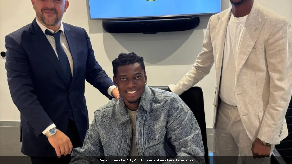 Real Madrid announce signing of Ghanaian defender Oscar Naasei