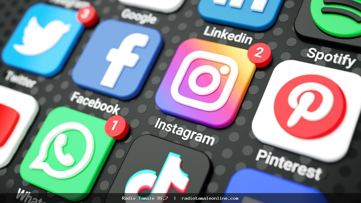 EU announces plan to restrict social media access for under-15s